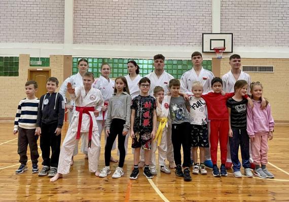   В столичной гимназии №39 состоялся мастер-класс по каратэ